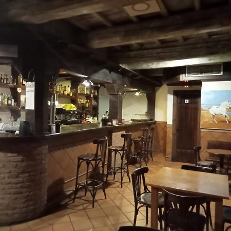 Hotel Villa De Berzocana Εξωτερικό φωτογραφία