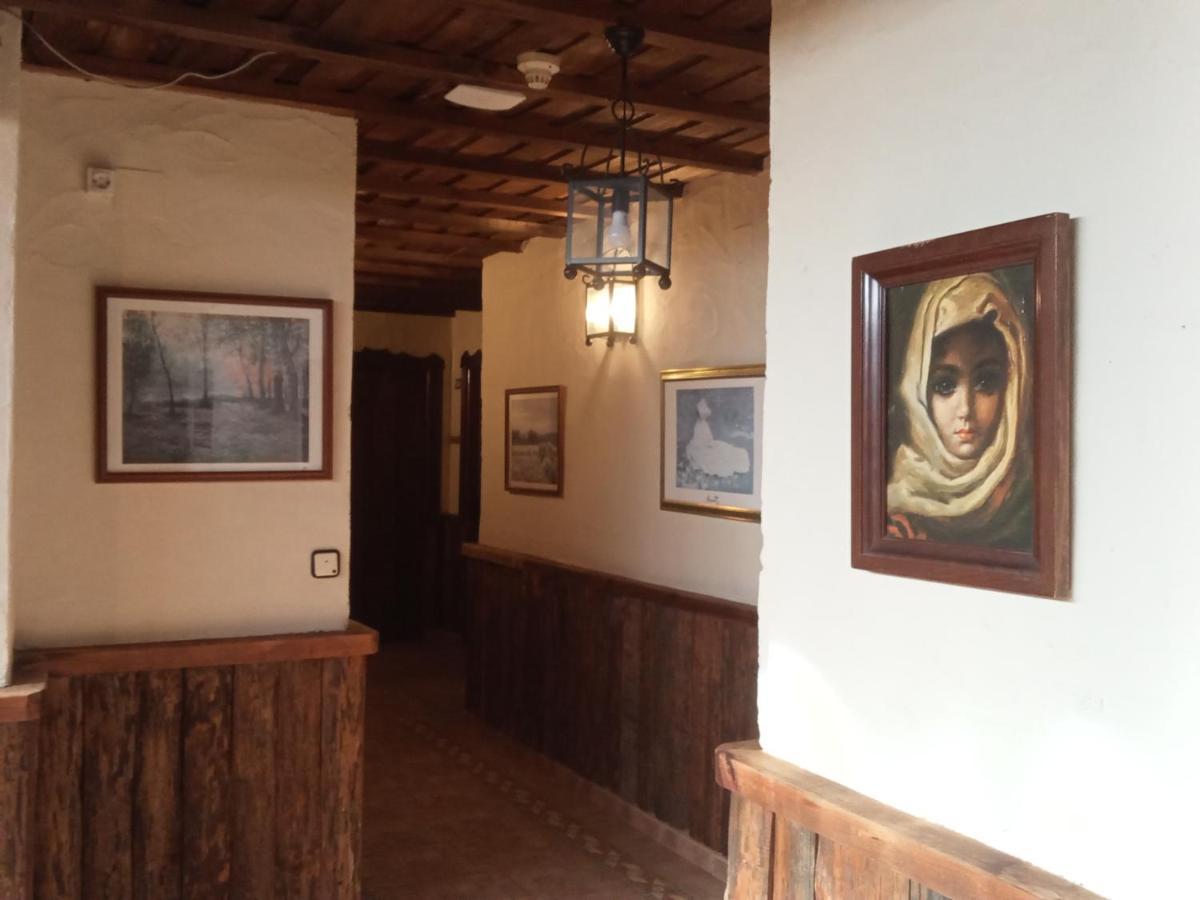 Hotel Villa De Berzocana Εξωτερικό φωτογραφία